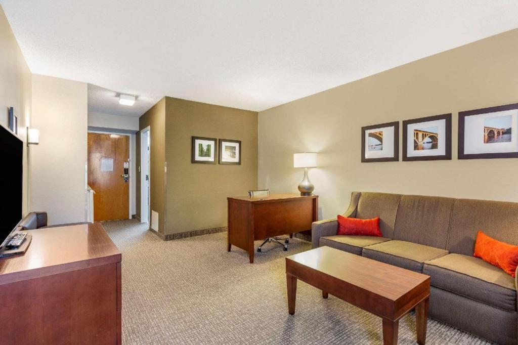 Comfort Inn Quantico Stafford Exteriör bild