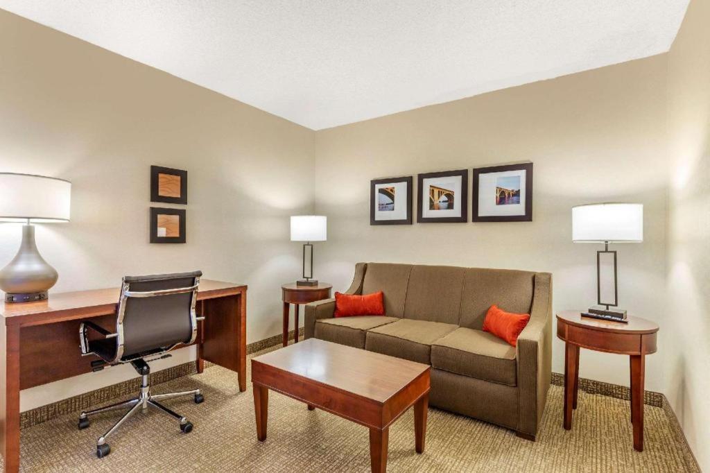Comfort Inn Quantico Stafford Exteriör bild